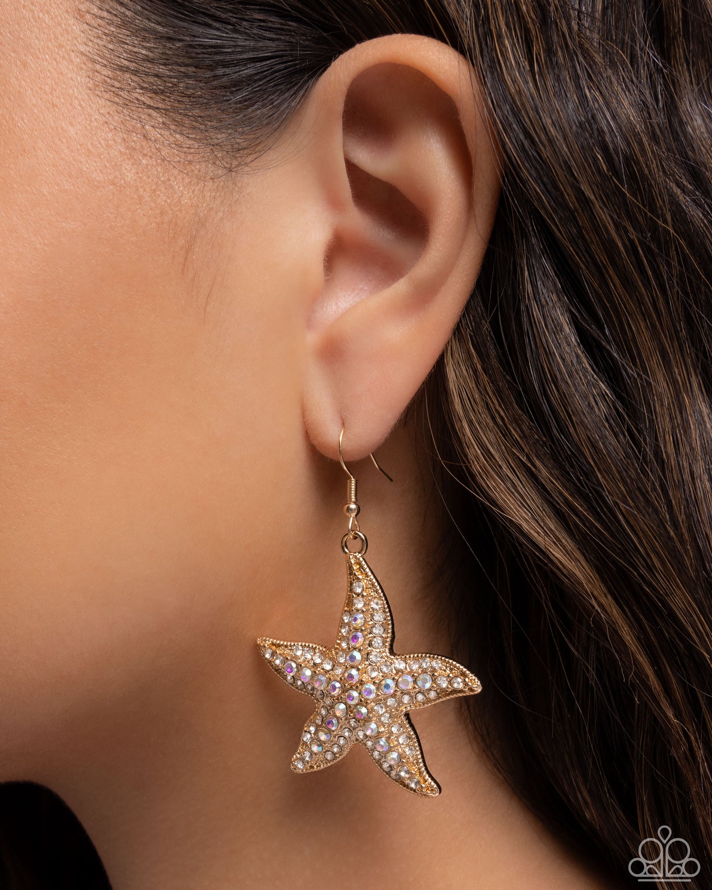 Starfish Spectacle - Gold Earrings - Paparazzi Accessories