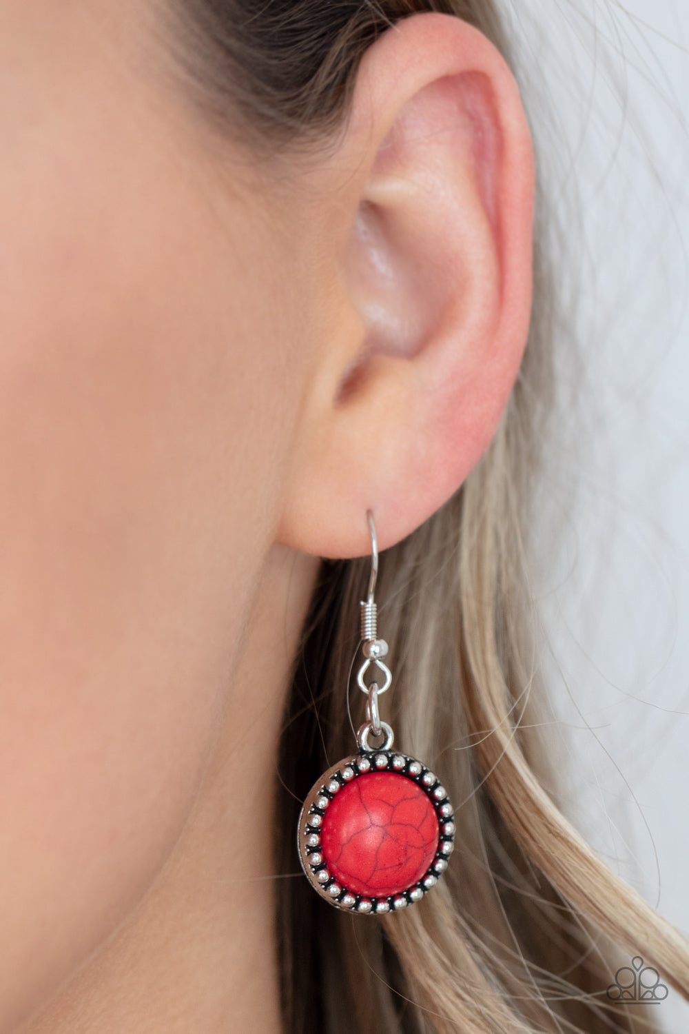 She Went West - Red Necklace - Paparazzi Accessories - Paparazzi Accessories