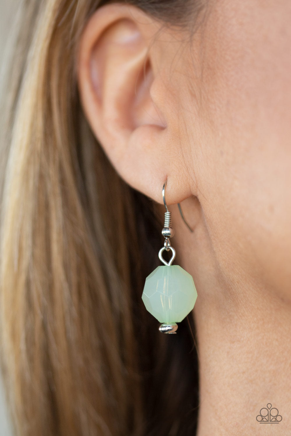 Dine and Dash - Green Necklace - Paparazzi - Paparazzi Accessories