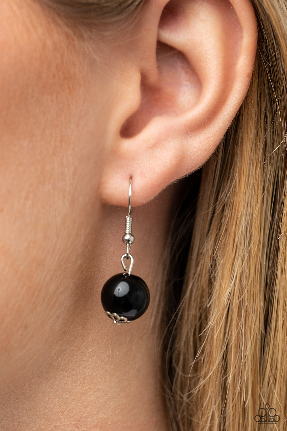 Yacht Catch - Black Necklace - Paparazzi Accessories - LaNisha's Lustrous Jewels