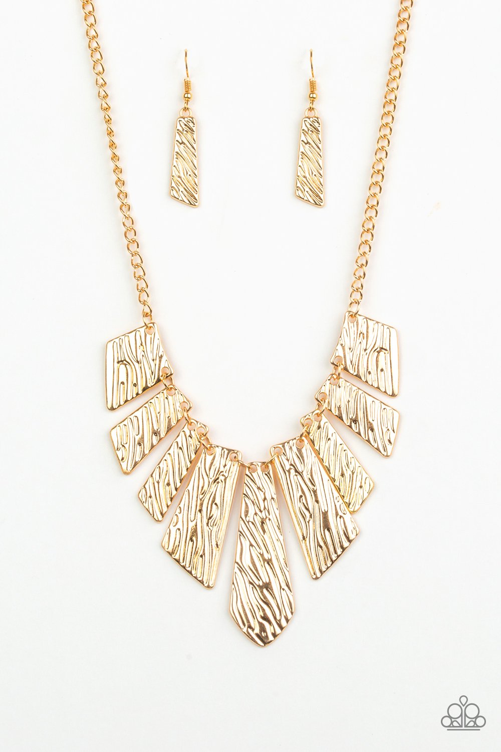 Texture Tigress - Gold Necklace - Paparazzi Accessories - Paparazzi Accessories