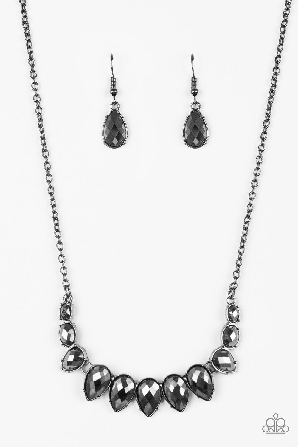 Street Regal Black - Paparazzi Accessories