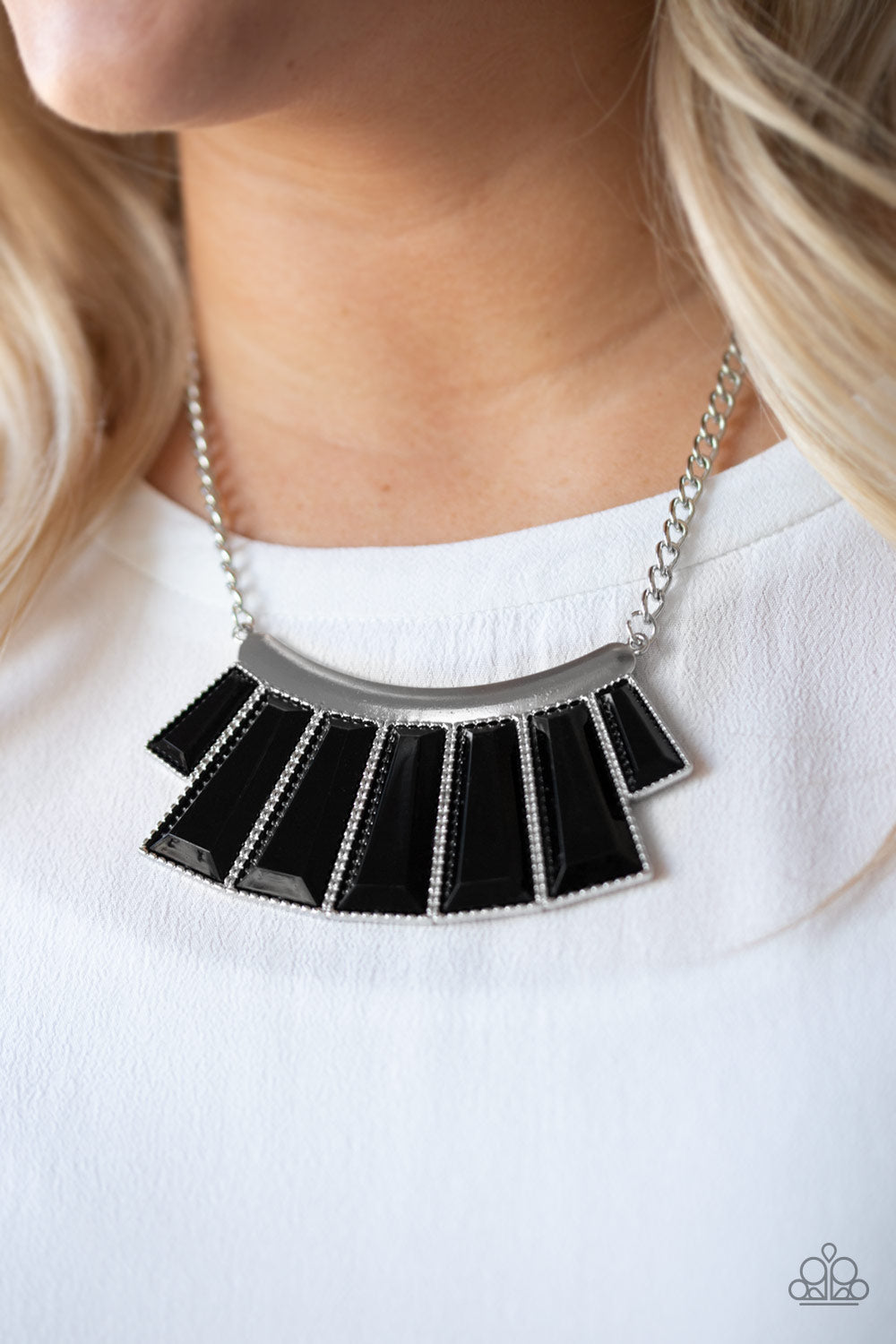 Glamour Goddess - Black - Paparazzi Accessories - Paparazzi Accessories