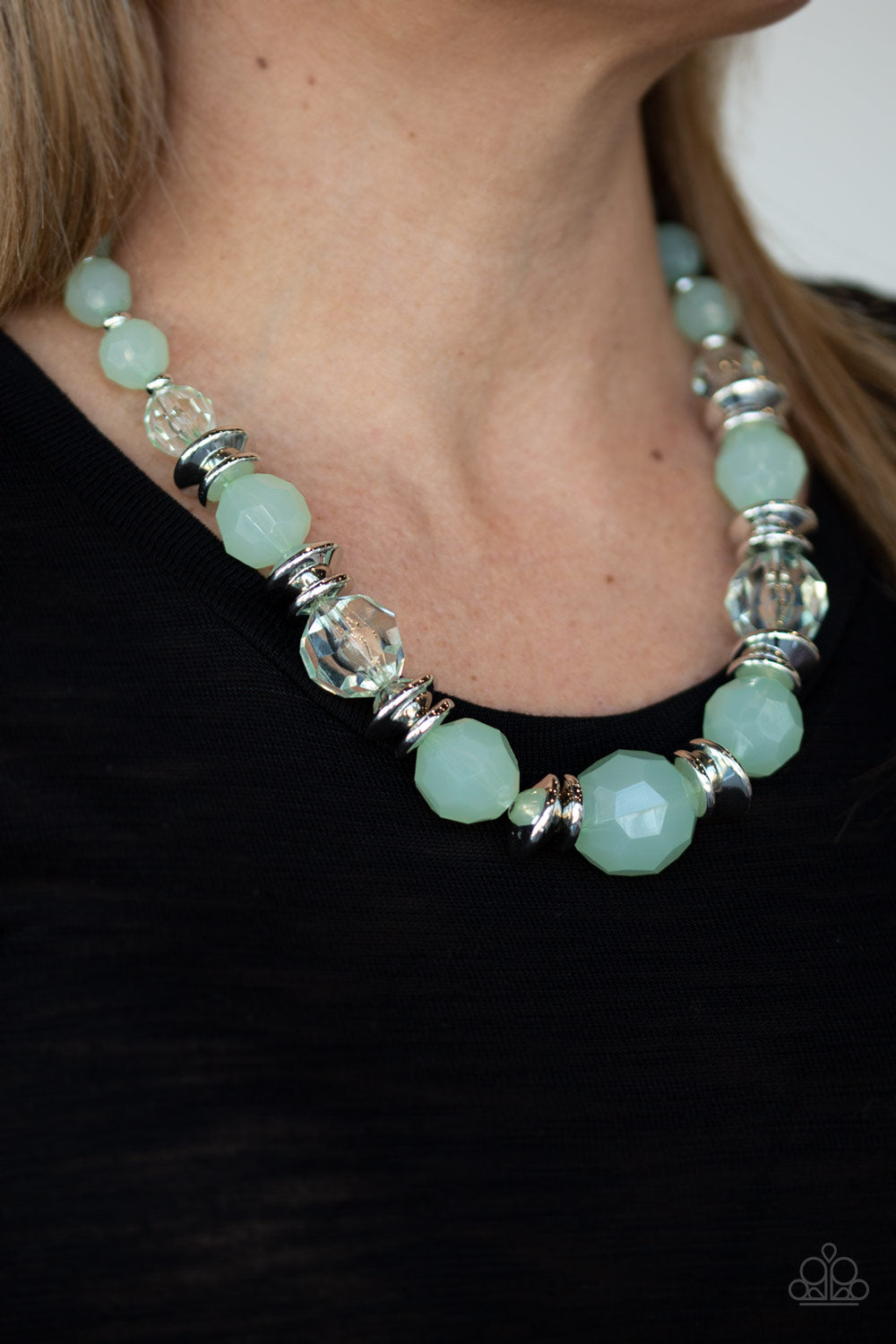 Dine and Dash - Green Necklace - Paparazzi - Paparazzi Accessories 