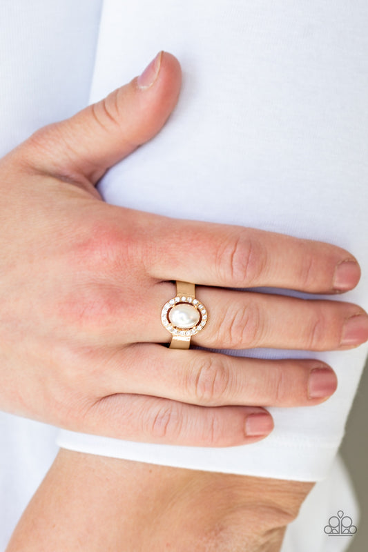 Upper Uptown - Gold Ring - Paparazzi Accessories - Paparazzi Accessories 