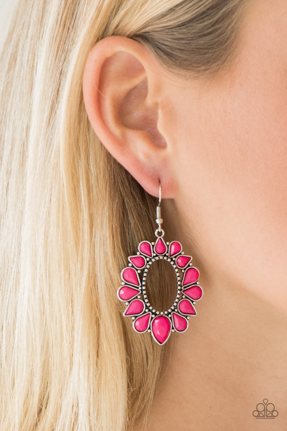 Fashionista Flavor - Pink - Paparazzi Accessories 