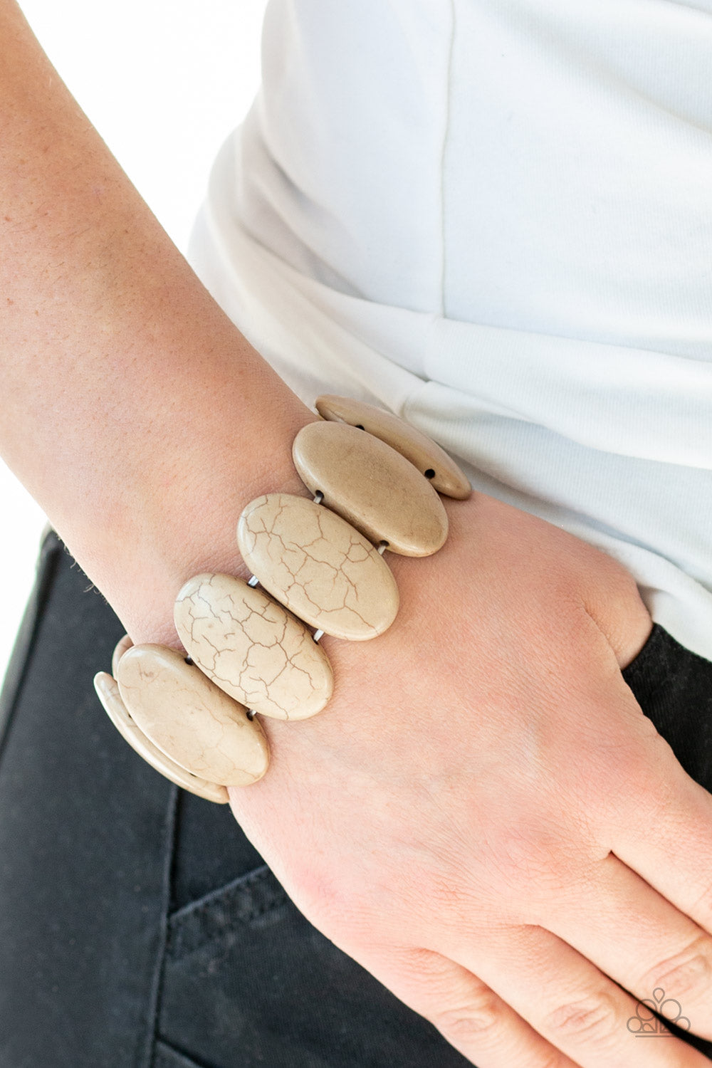 Dramatically Nomadic - Brown Crackle Stone Bracelet - Paparazzi Accessories 