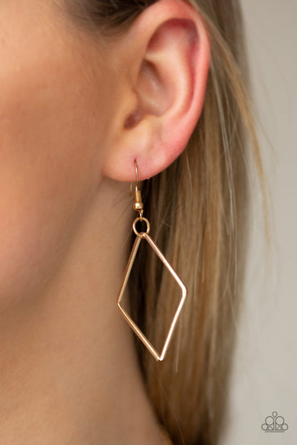 Fashion Fave - Gold Necklace- Paparazzi Accessories - Paparazzi Accessories 