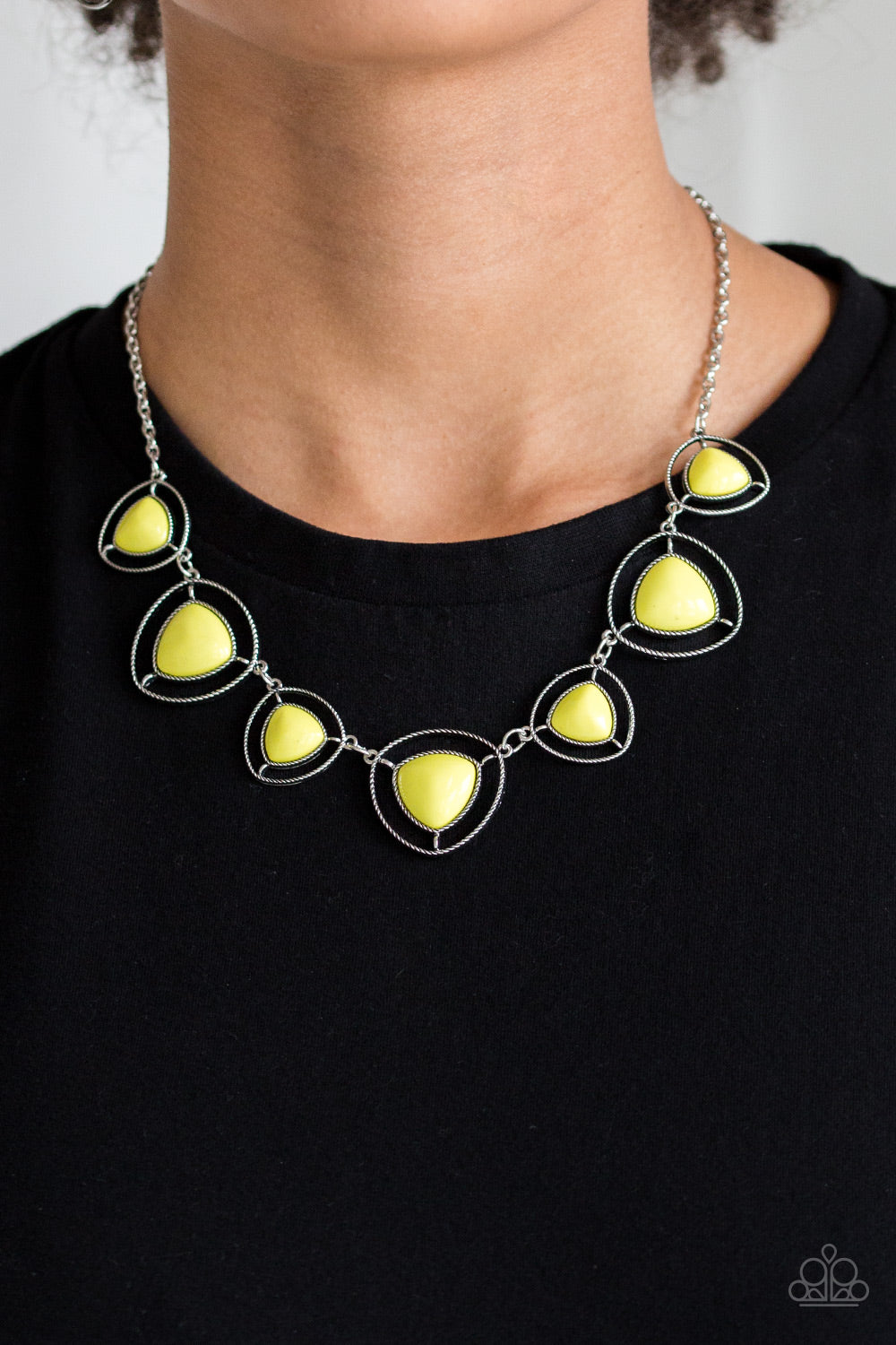 Make A Point - Yellow Necklace - Paparazzi Accessories - Paparazzi Accessories 