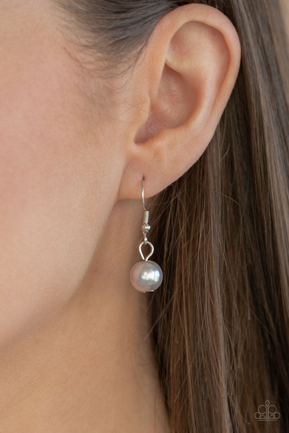 Uptown Opulence - Silver - Paparazzi Accessories 