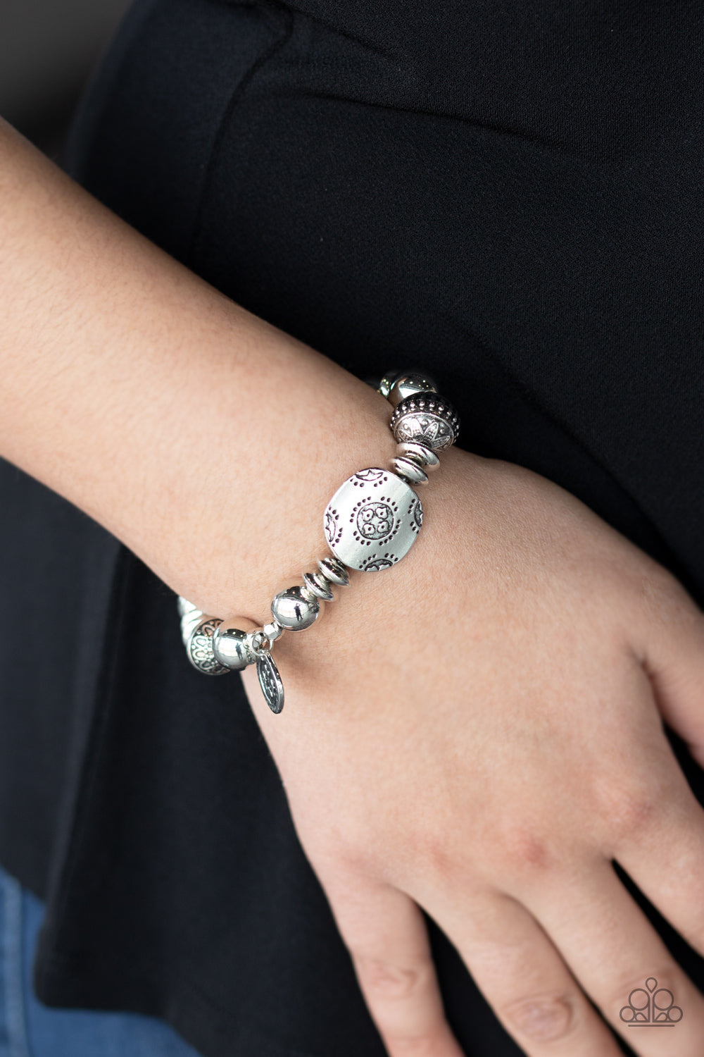 Aesthetic Appeal - Silver - Paparazzi Accessories 