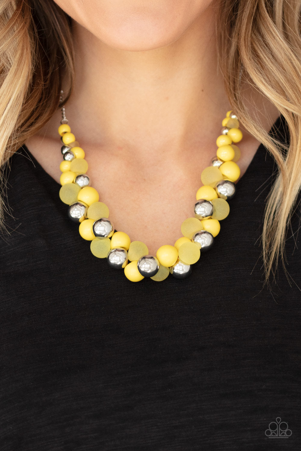 Bubbly Brilliance - Yellow Necklace - Paparazzi Accessories - Paparazzi Accessories 