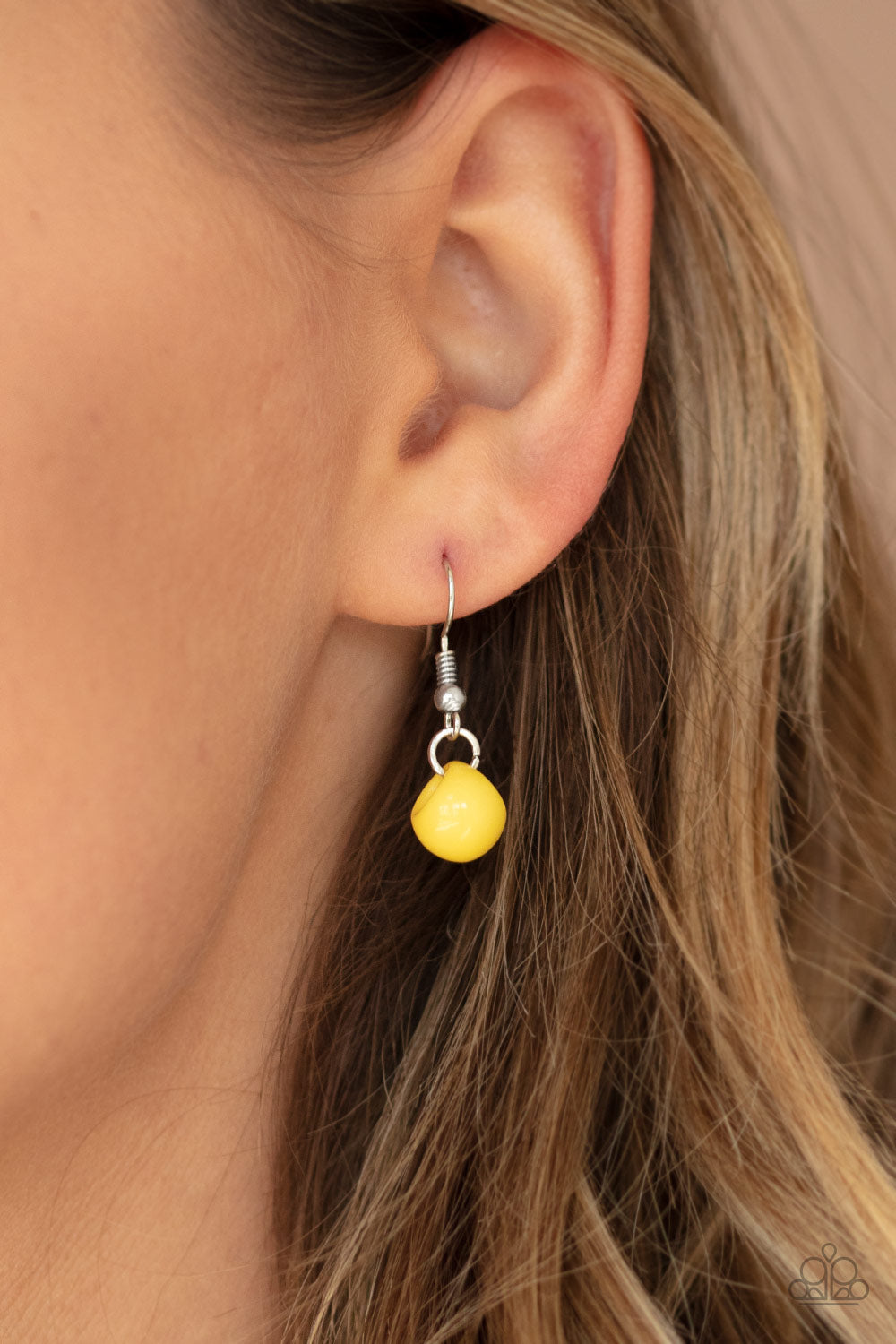 Bubbly Brilliance - Yellow Necklace - Paparazzi Accessories - Paparazzi Accessories 