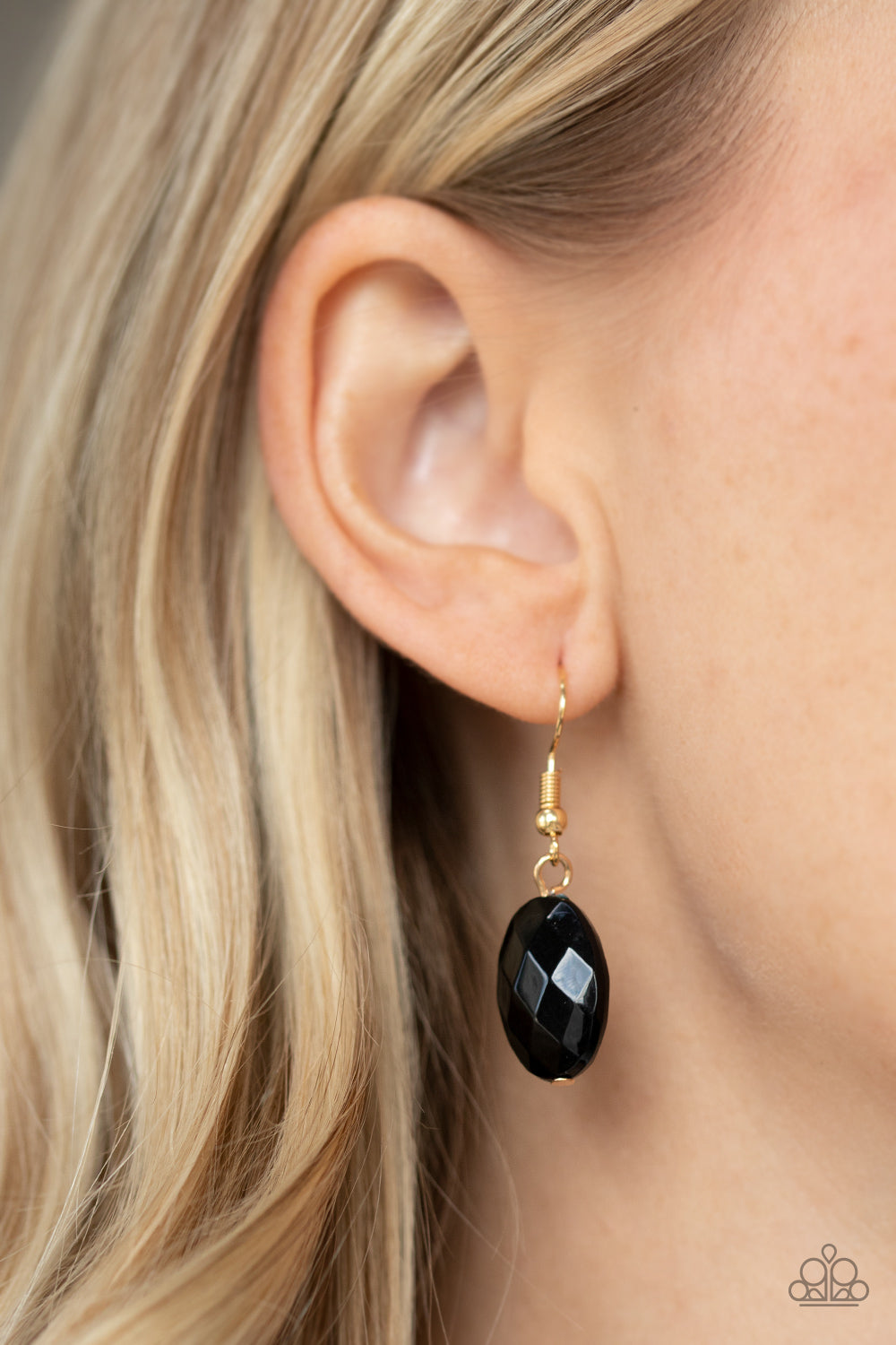 Max Volume - Black Necklace - Paparazzi Accessories - Paparazzi Accessories 