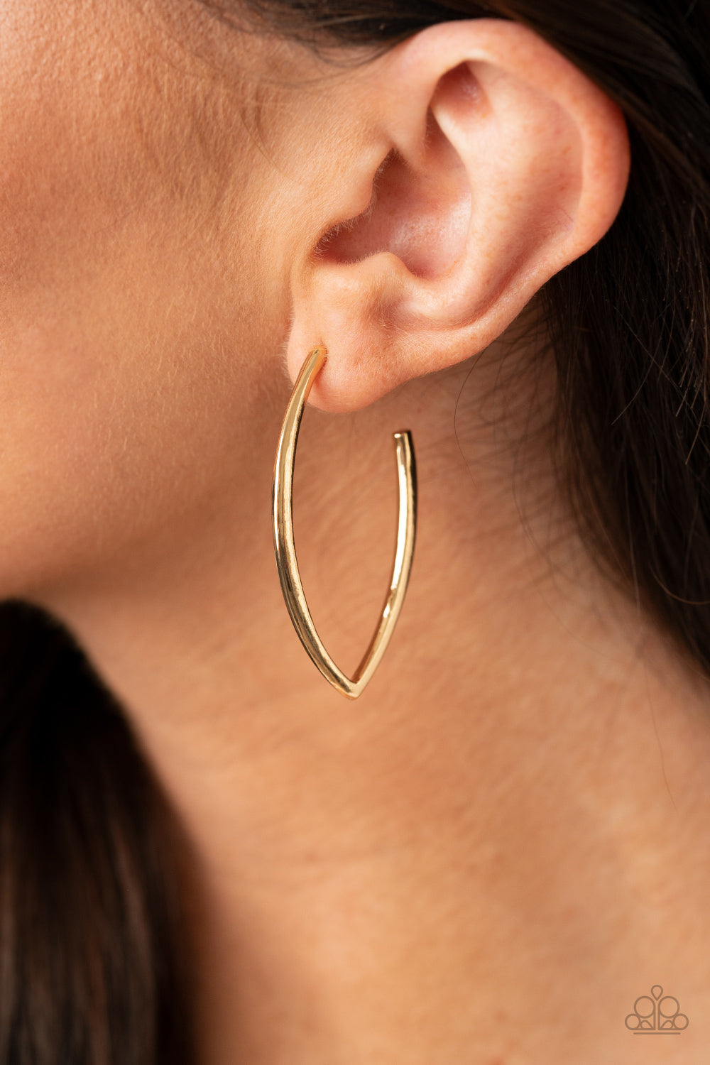 Point Blank Beautiful - Gold Hoop Earrings - Paparazzi Accessories - Paparazzi Accessories 
