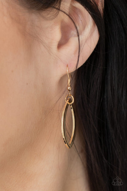 The OVAL-achiever - Gold Necklace - Paparazzi Accessories - Paparazzi Accessories 