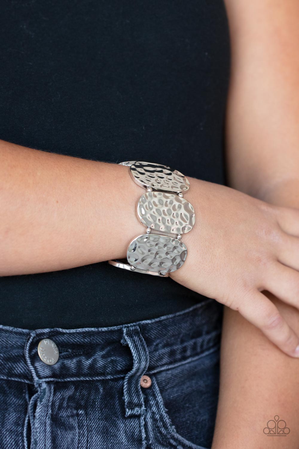 Artisan Exhibition - Silver Bracelets - Paparazzi Accessories - Paparazzi Accessories 