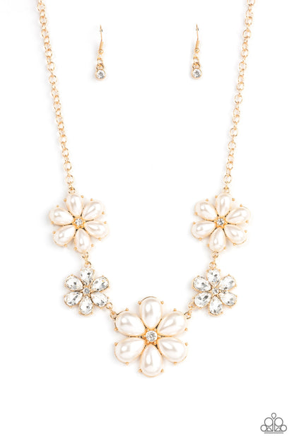 Fiercely Flowering - Gold Necklace - Paparazzi Accessories - Paparazzi Accessories 