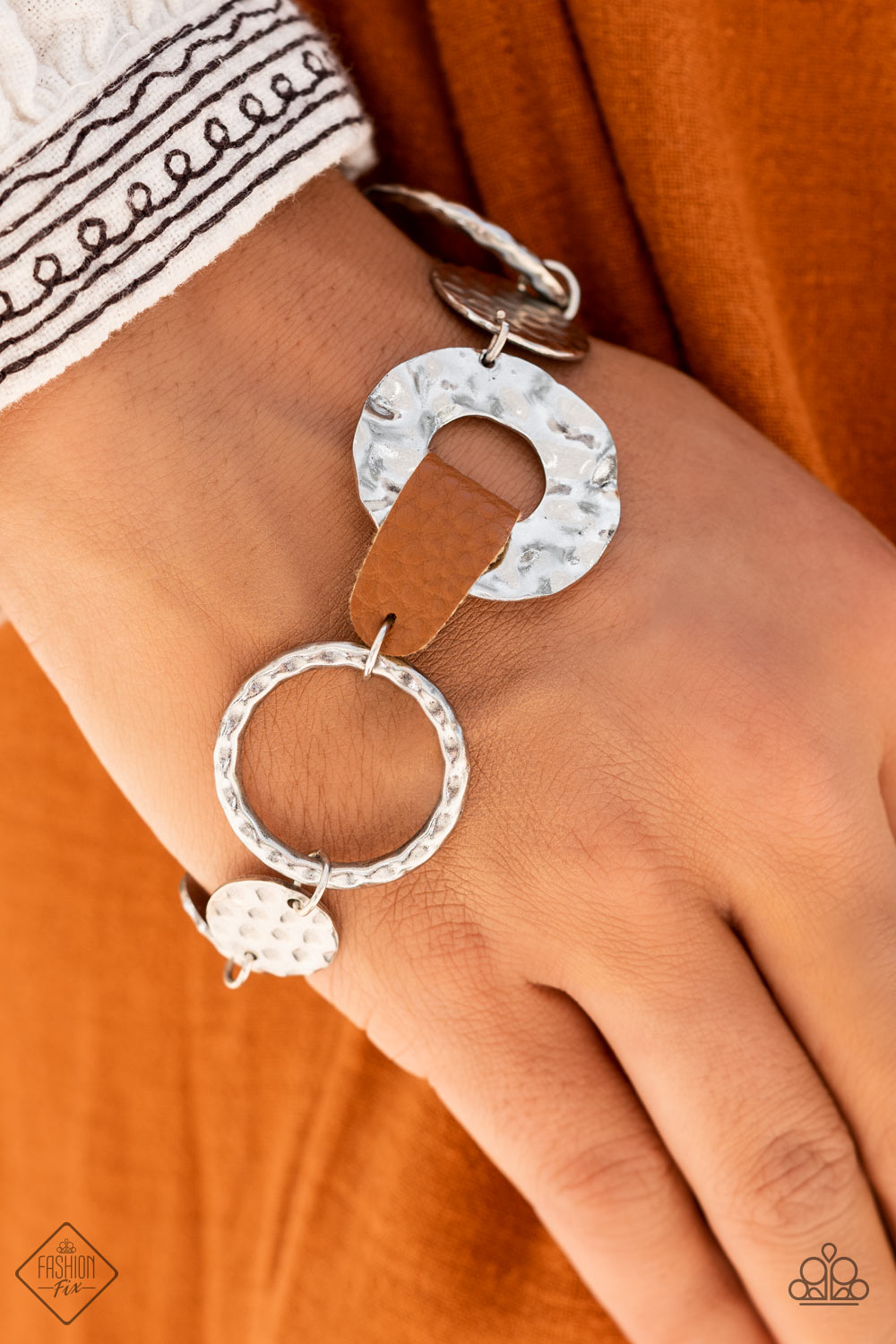 Simply Santa Fe - Complete Trend Blend (August 2022) - Paparazzi Accessories 